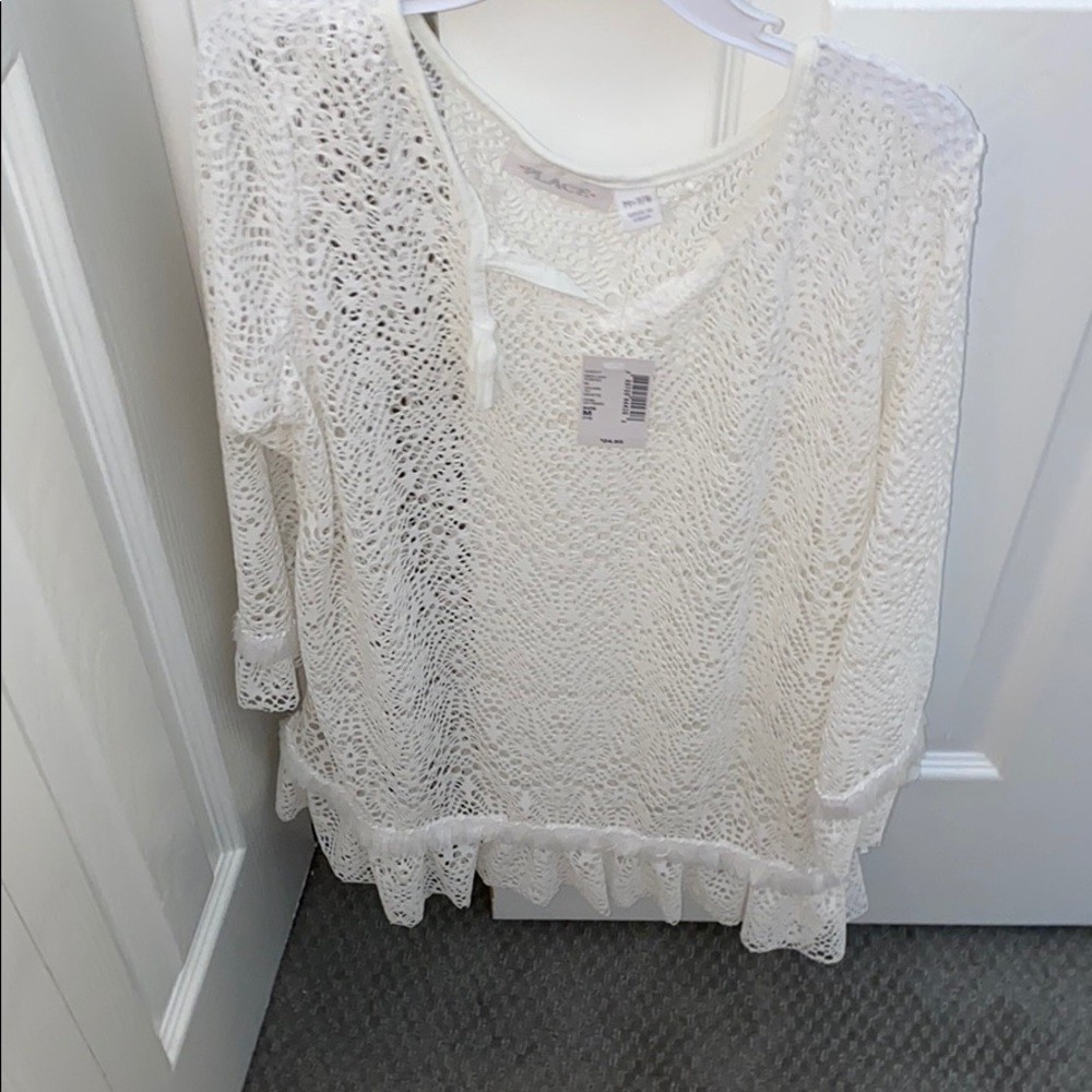 NWT beach/pool cover up 7/8 white soft fringe deta